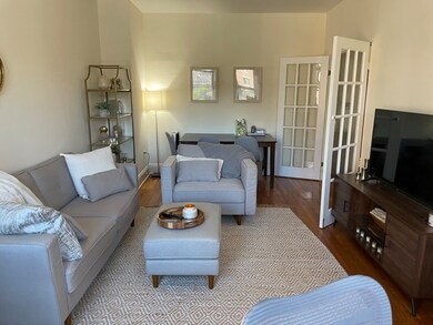 182 St Paul St unit 2R, Brookline, MA 02445 - photo 2