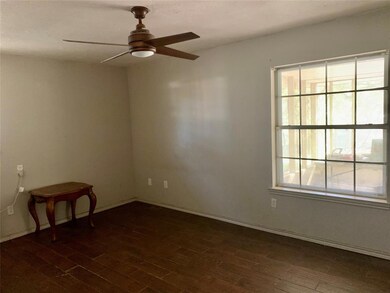 221 Granada Calle St, Granbury, TX 76049 - photo 6