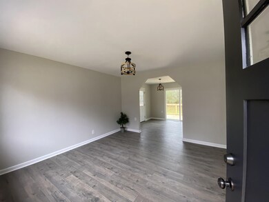 119 W Westbury Dr, Oxford, NC 27565 - photo 4