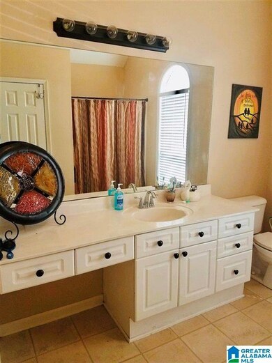 349 Camden Cove Cir, Calera, AL 35040 - photo 4