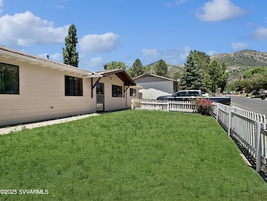 3219 N Manor Rd, Flagstaff, AZ 86004 - photo 2