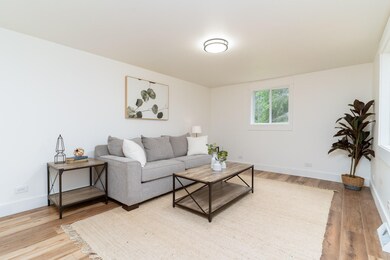 1829 Leonard St NE, Grand Rapids, MI 49505 - photo 4