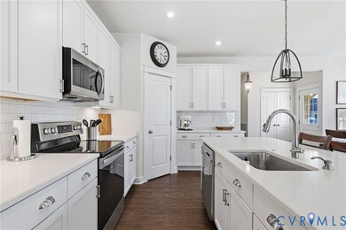 15906 Hallowell Ridge, Moseley, VA 23120 - photo 7