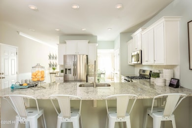 Kensington - Kitchen 3