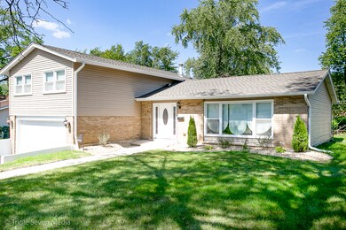 17703 Grandview Dr, Hazel Crest, IL 60429 - photo 3