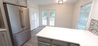 169 Austin Ave, Carpentersville, IL 60110 - photo 7