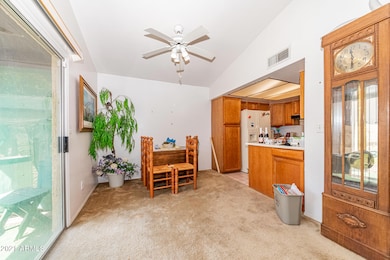 2121 E Fairview Ave-6