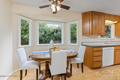 Dining Room-20210831-7613