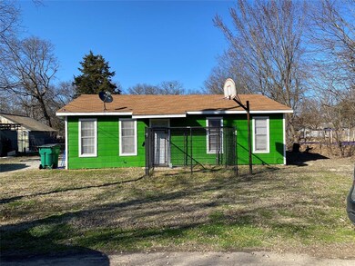 1009 Murphy St, Gainesville, TX 76240 - photo 3