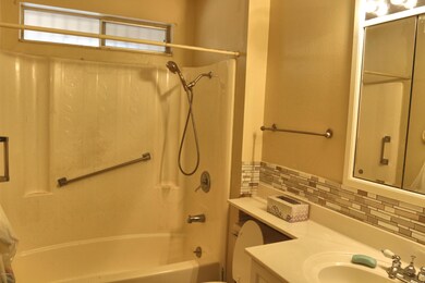 10002 W Deanita Ln, Sun City, AZ 85351 - photo 5