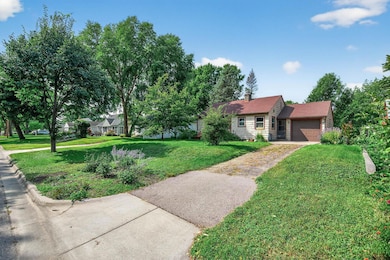 3966 Brunswick Ave S, Saint Louis Park, MN 55416 - photo 2