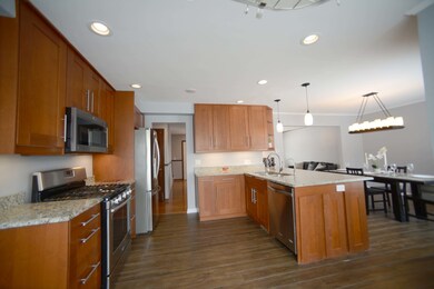 2201 Briarhill Ct, Naperville, IL 60565 - photo 7