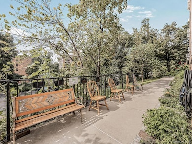 Knolls Crescent unit 6B, Bronx, NY 10463 - photo 4