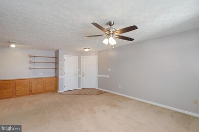 2406 Forest Edge Ct unit 203, Odenton, MD 21113 - photo 4