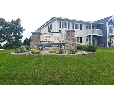 1301 Crestview Dr, Petoskey, MI 49770 - photo 2