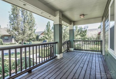 1554 NW Ivy Ave, Redmond, OR 97756 - photo 2