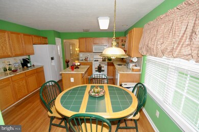 108 Avocet Ln, West Deptford, NJ 08086 - photo 3