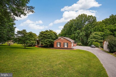 418 Obrecht Rd, Sykesville, MD 21784 - photo 4