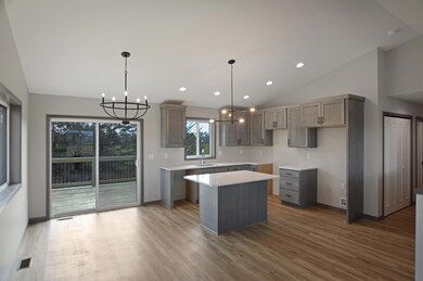 Dining/Kitchen