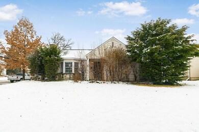 1026 S Cassingham Rd, Columbus, OH 43209 - photo 2