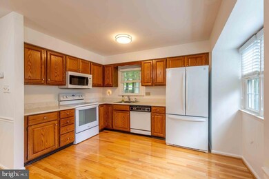 3405 Bridlewood Dr unit 3405, Glen Mills, PA 19342 - photo 4