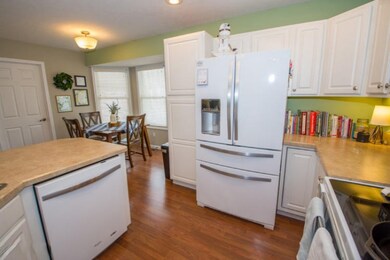 brown kitchen 2