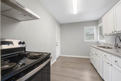 4915 Balkin St, Houston, TX 77021 - photo 7