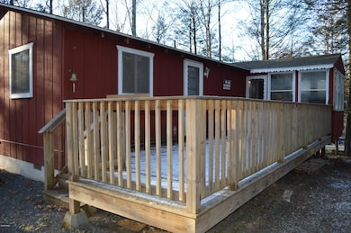 1060 Rainbow Dr, Lake Ariel, PA 18436 - photo 6