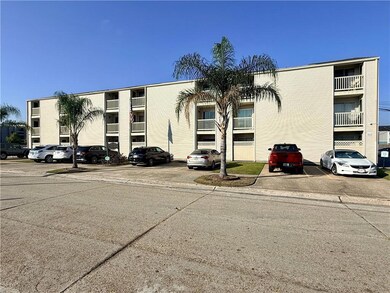 2330 Edenborn Ave unit 327, Metairie, LA 70001 - photo 2