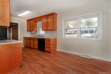 502 Millsaps Rd, Statesville, NC 28625 - photo 6