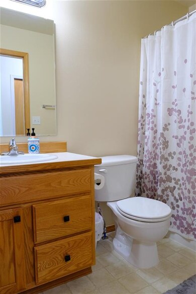 514 E Norma Lee Ave, Medical Lake, WA 99022 - photo 6