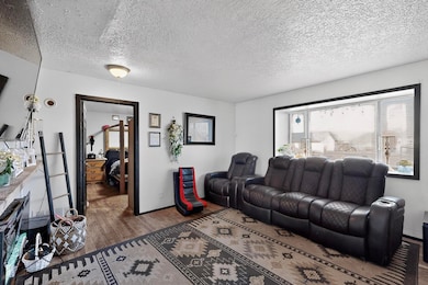 112 E Aragon Rd, Belen, NM 87002 - photo 3