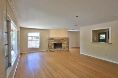 03 Living2Dining