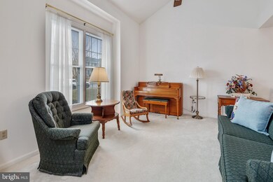 225 E Flagstone Dr, Newark, DE 19702 - photo 3