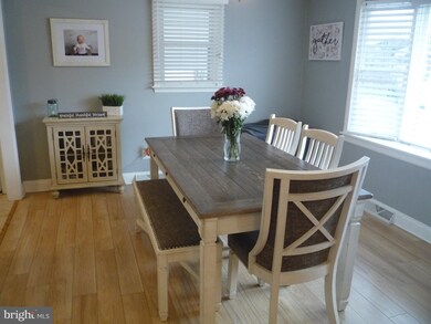 801 Bem St, Riverside, NJ 08075 - photo 3