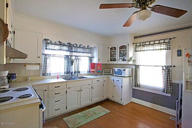 kitchen 3