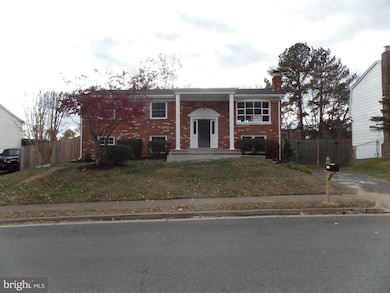 13328 Nickleson Dr, Woodbridge, VA 22193 - photo 4