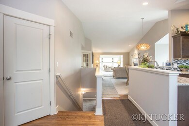 3939 Merrimack Way SE_26