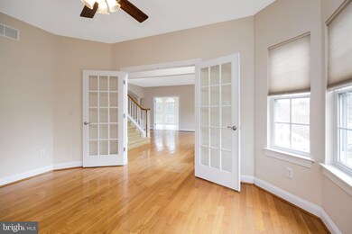 8 Crossings Ct, Mount Laurel, NJ 08054 - photo 2