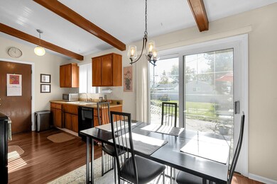 7-web-or-mls-2061-sharbot-dr