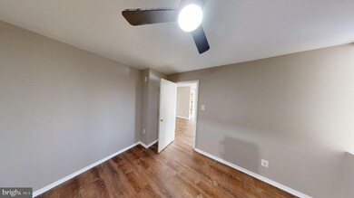 Barcroft Hills Condominium unit 914, Baileys Crossroads, VA 22041 - photo 7