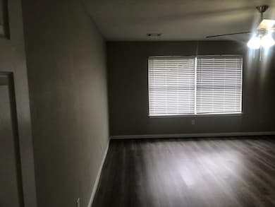 11026 Linden Gate Dr, Houston, TX 77075 - photo 2