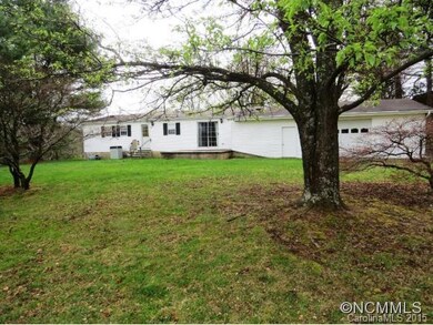 1840 Granite St, Hendersonville, NC 28792 - photo 4