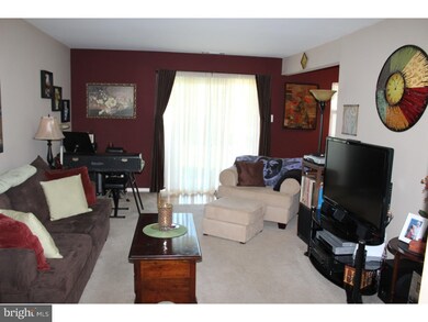 25 Kearney Dr, North Wales, PA 19454 - photo 2