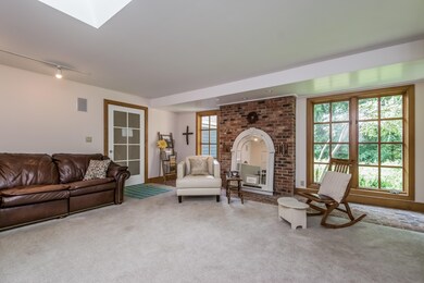 014-Living_Room-3196275-large
