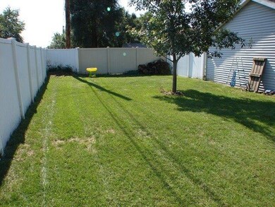 1803 N Indiana St, Griffith, IN 46319 - photo 6