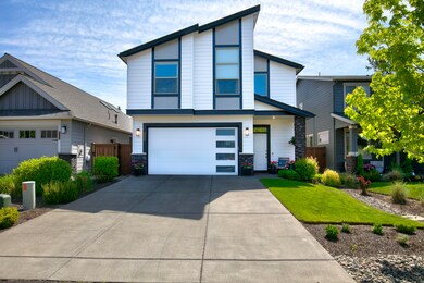 61040 SE Stari Most Loop, Bend, OR 97702 - photo 2