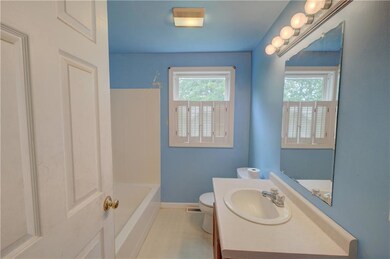 183 Hunt Ave, Wakefield, RI 02879 - photo 5