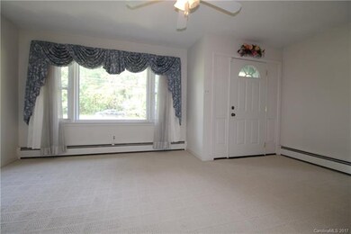 504 N Greenbriar Rd, Statesville, NC 28625 - photo 3