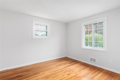 17 Bowman Dr, Warwick, RI 02889 - photo 7